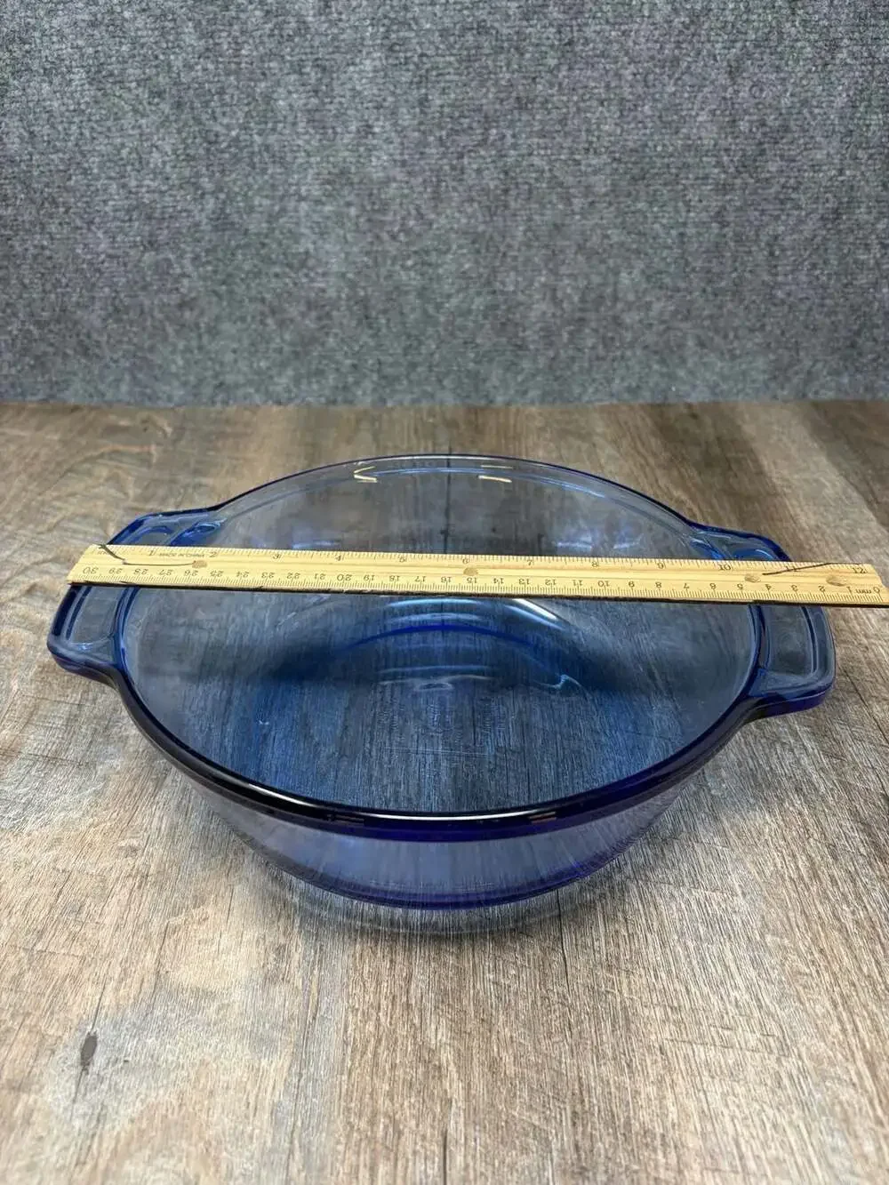Vintage Anchor Hocking Cobalt Blue Glass 9” dia 2 qt Casserole Baking Dish w Lid